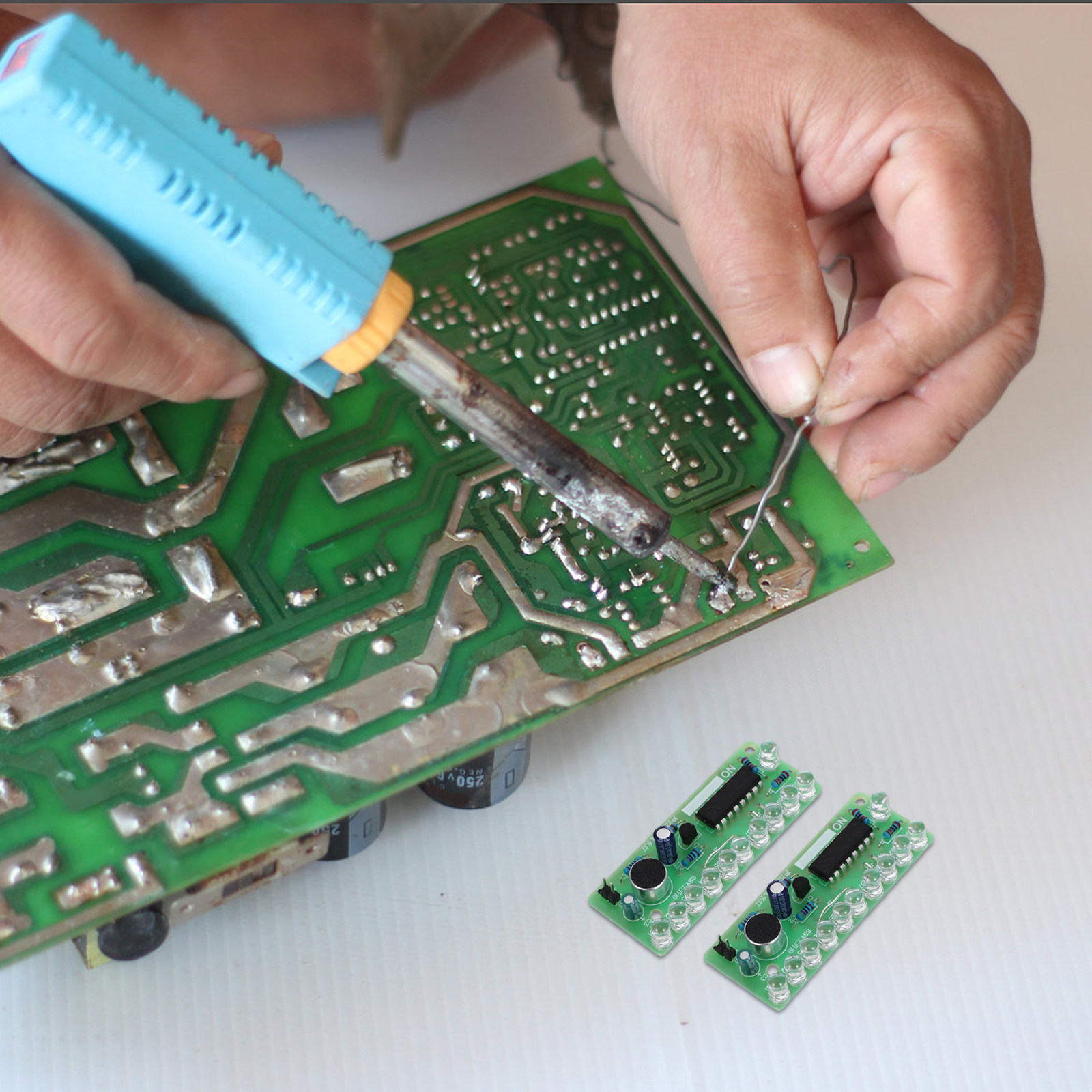Diy Electronics Projects For Beginners - 2セット 音声制御LEDフローライト ティーン向けはんだ付けキット 初心者向け電子DIYプロジェクトボード 練習実験キット